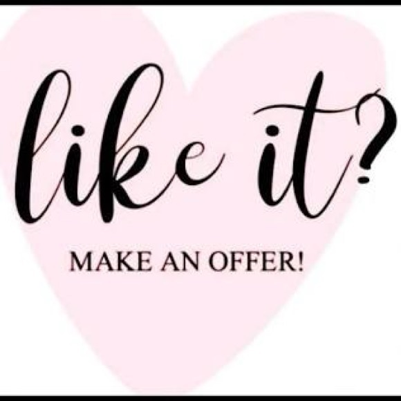 Accessories - Pink Heart Graphic Art